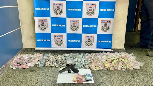 PM apreende arma e drogas no Condomínio Minha Casa Minha Vida de Maricá